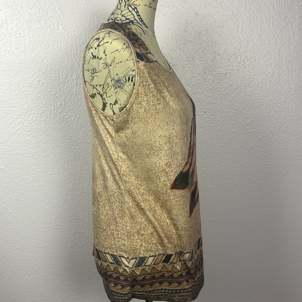 Feather Tank - Picture 3 of 5